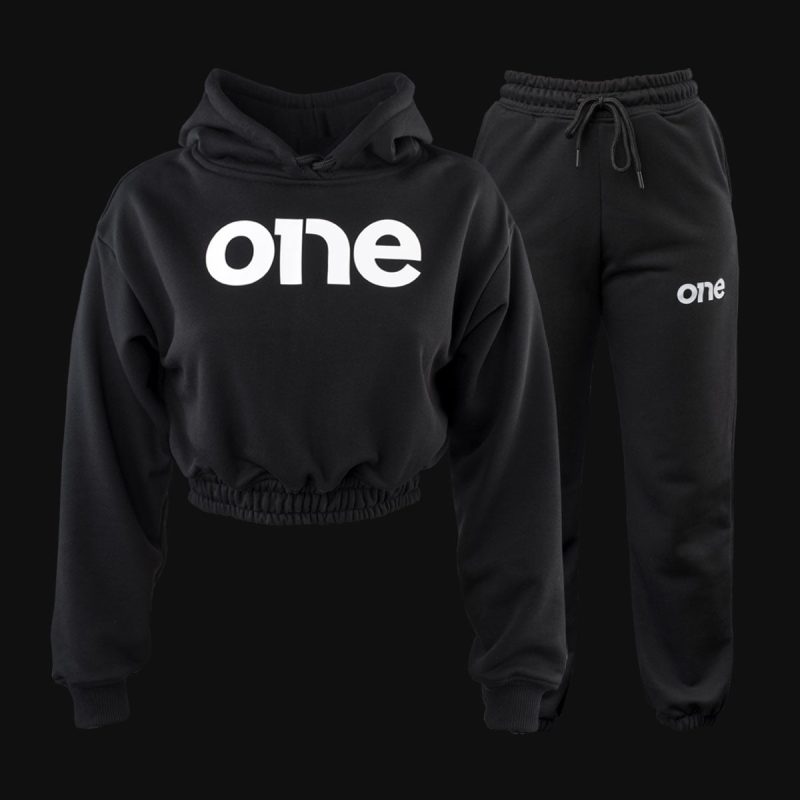 Дамски спортен екип Black Classics