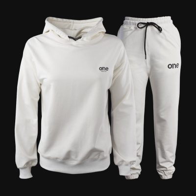 Дамски спортен екип Classics Blvck