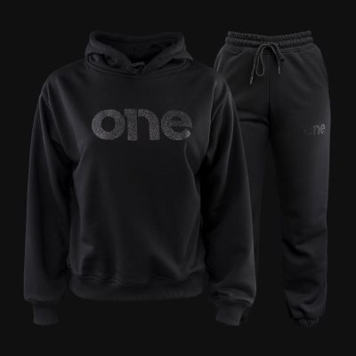 Дамски спортен екип Crystal One